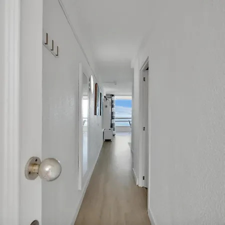 Ponderosa With Ocean View 公寓